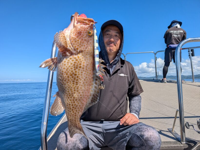 鯨と鯛 SLJ＆鯛ラバ 0ノット潮でしたが高級魚攻略！ お見事でした